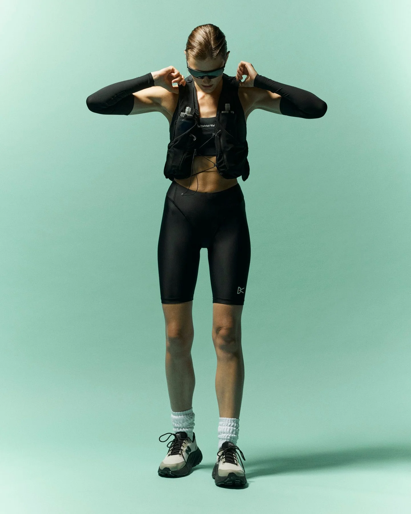 7in Pocketed Half Tights, Black - Image 6