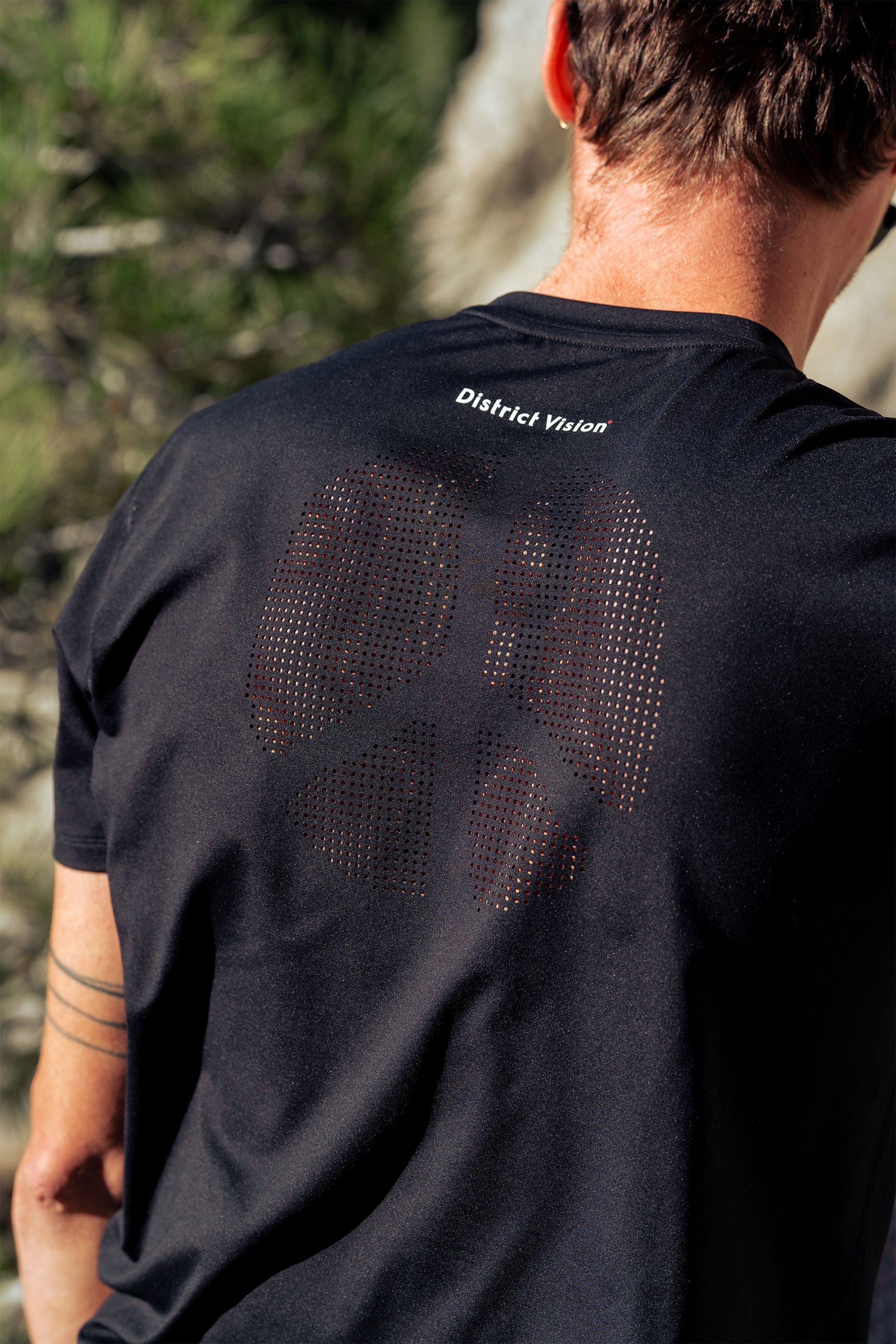 Ultralight Aloe Short Sleeve Tee, Black - Image 3